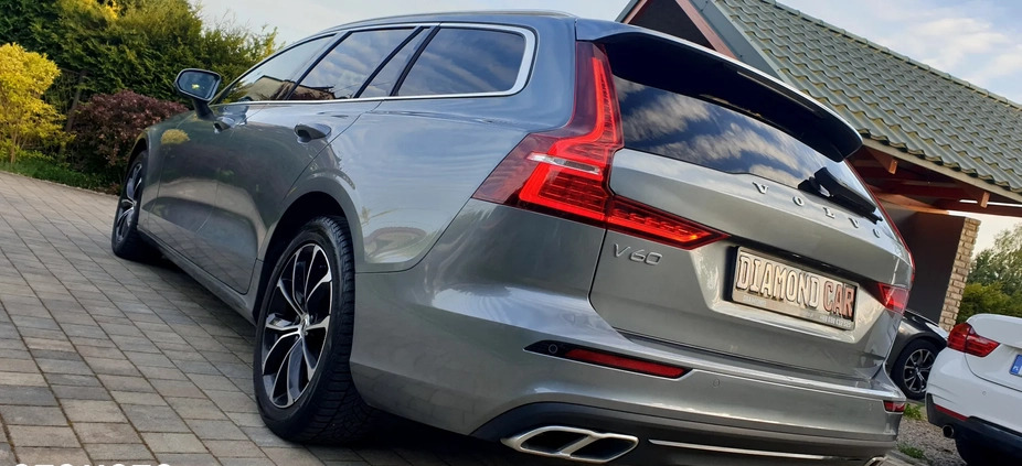 Volvo V60 cena 79900 przebieg: 139000, rok produkcji 2019 z Sulejów małe 596
